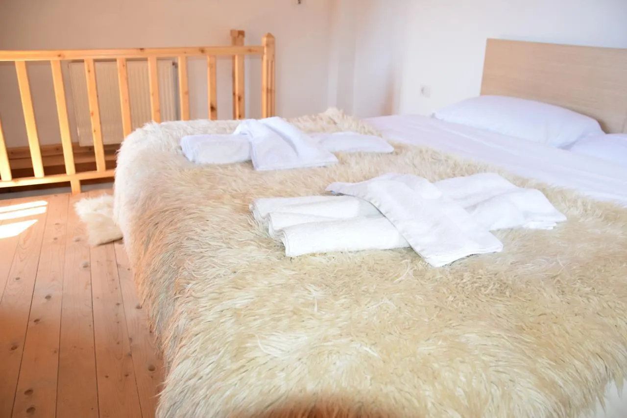 Sofra E Shpatit Hotel Elbasan 4*,  Albanië